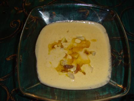Velouté de fonds d'artichaut au vieux parmesan et foie gras
